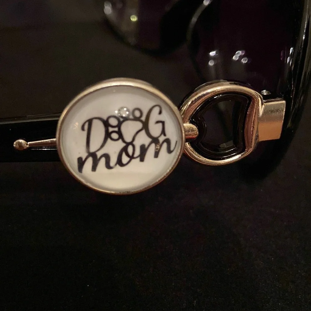 Dog Mom Design Sunglasses ๐ ๐ถ - Picture 2 of 5